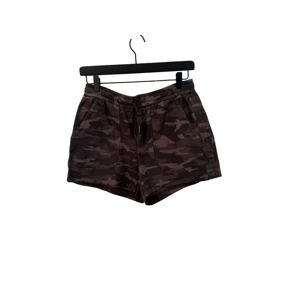 Camo cozy Athleta shorts size 8